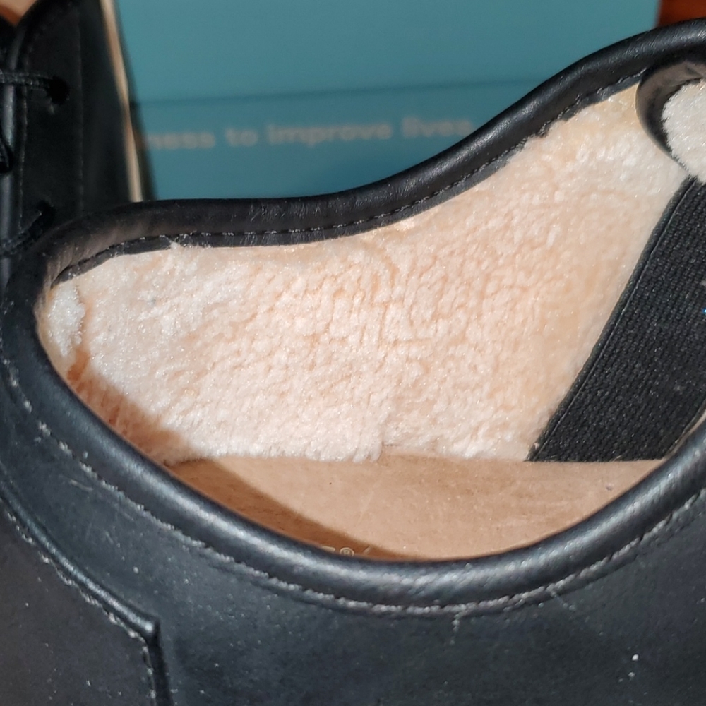 TOMS !!! New !!!! - Picture 4 of 5